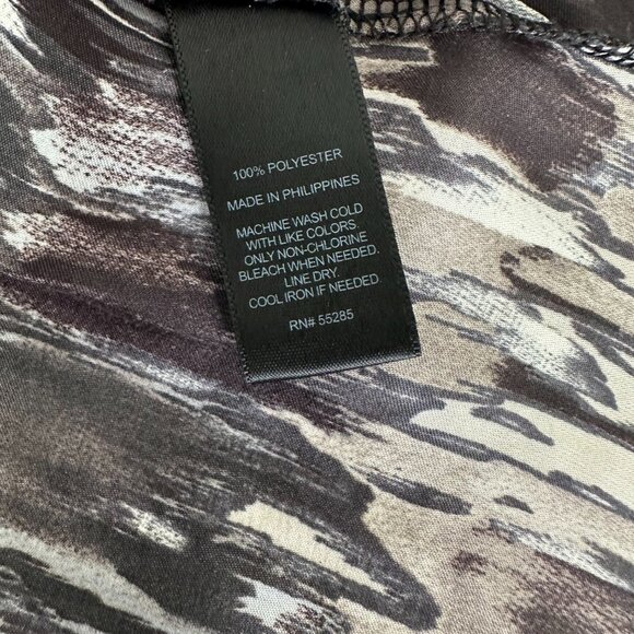 Grey Print V-neck Pullover Dress - Picture 6 of 6